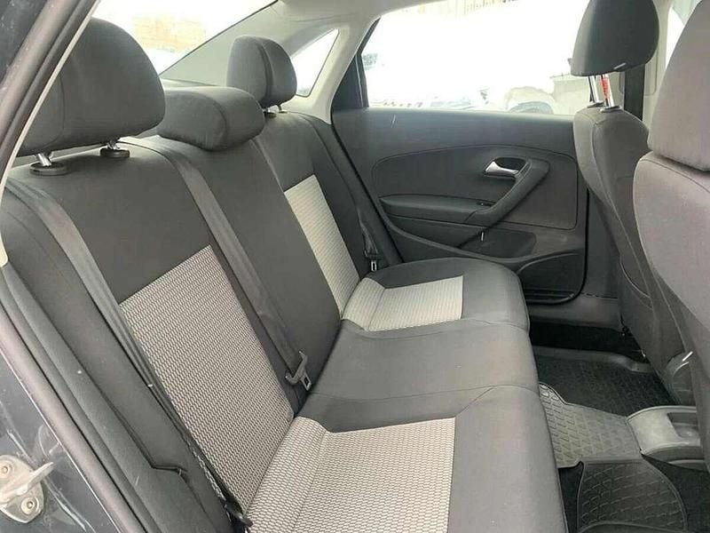 Usata VW Polo Comfortline 69 CV (50 kW) 2011 Grigio Berlina