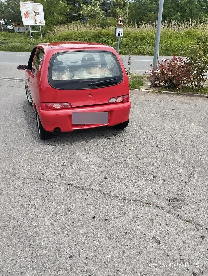 Usata Fiat 600 54 CV (39 kW) 2003 Rosso Berlina