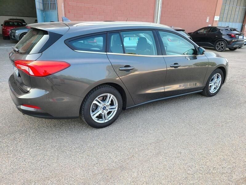 Usata Ford Focus ST-Line 120 CV (88 kW) 2019 Grigio Station wagon