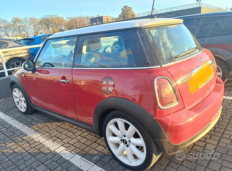 Usata Mini Cooper 116 CV (85 kW) 2006 Rosso Utilitaria