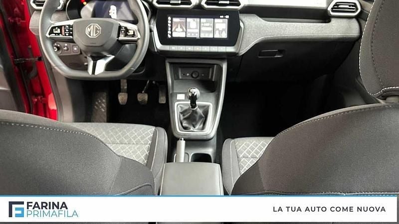 Nuova MG ZS 2025 Rosso Berlina