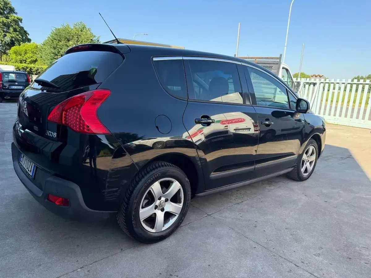 Occasion Peugeot 3008 111 PK (81 kW) 2012 Zwart Stationwagen
