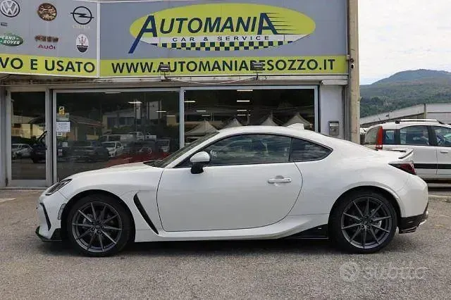 Usata Subaru BRZ 234 CV (172 kW) 2024 Bianco Coupé