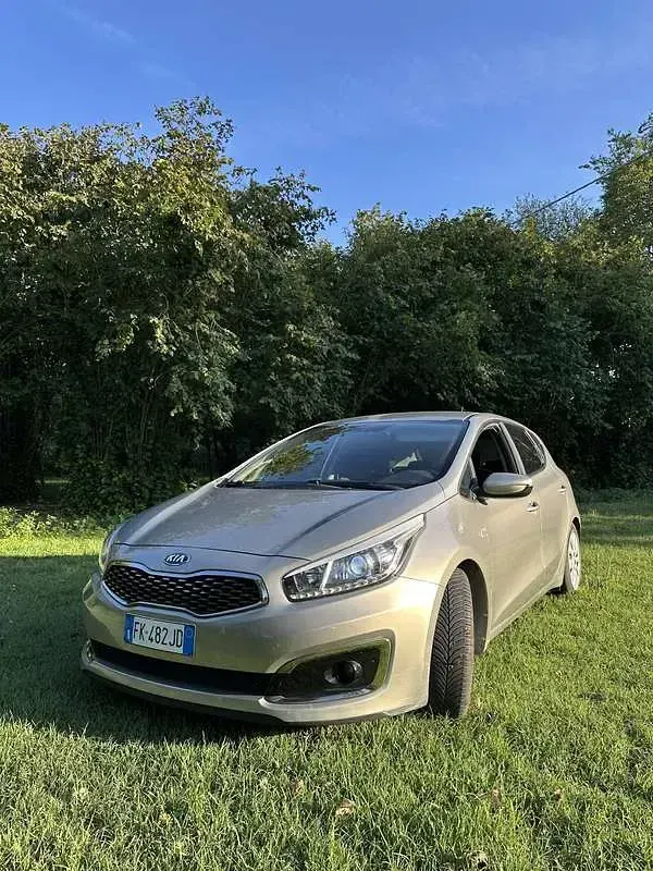 Usata Kia Ceed Active 110 CV (80 kW) 2017 Utilitaria