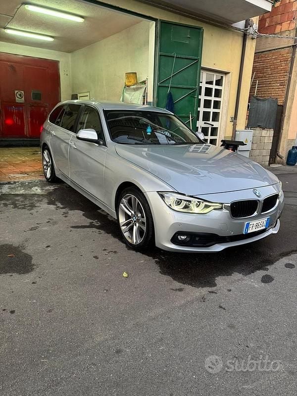 Usata BMW 318 150 CV (110 kW) 2018 Grigio Station wagon