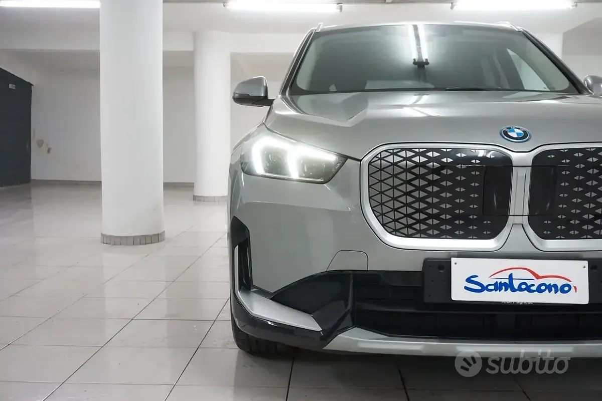 Usata BMW iX1 67 kW (92 CV) 2025 Grigio SUV