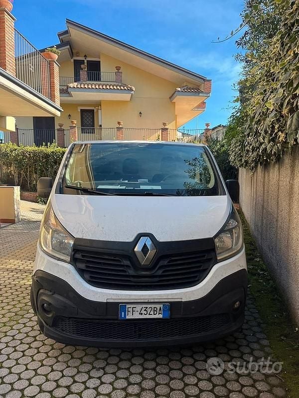 Usata 2016 Renault Trafic Monovolume | 5500 € (Super prezzo) - Immagine 1/4