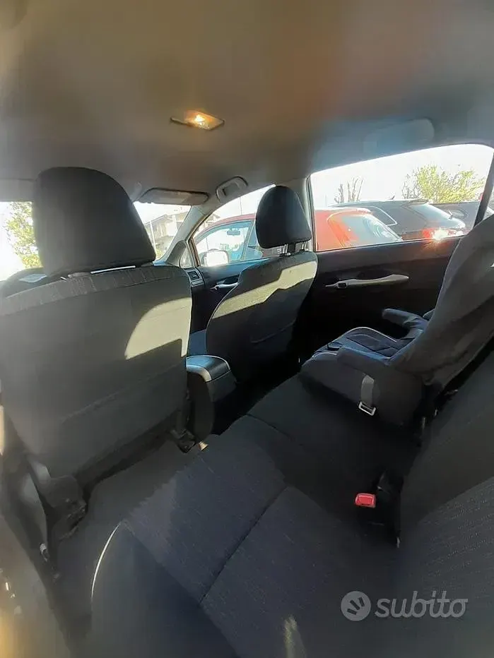 Usata Toyota Auris 126 CV (92 kW) 2007 Utilitaria