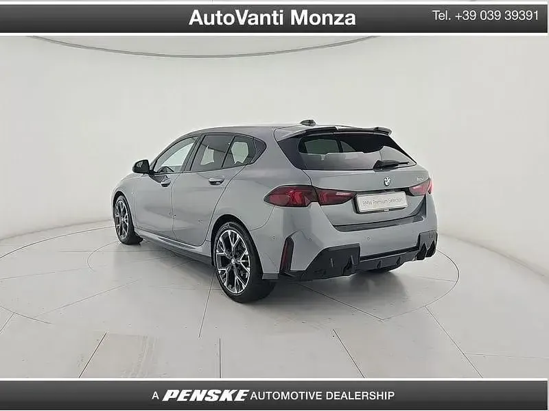 Usata BMW 120 M Sport 163 CV (119 kW) 2025 Grigio Utilitaria