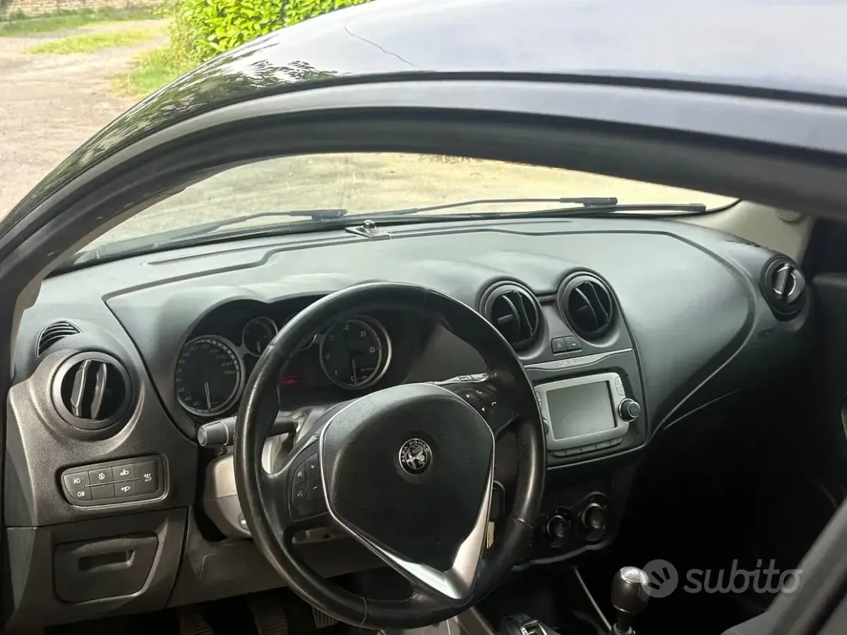 Usata Alfa Romeo MiTo 95 CV (69 kW) 2017 Nero Utilitaria