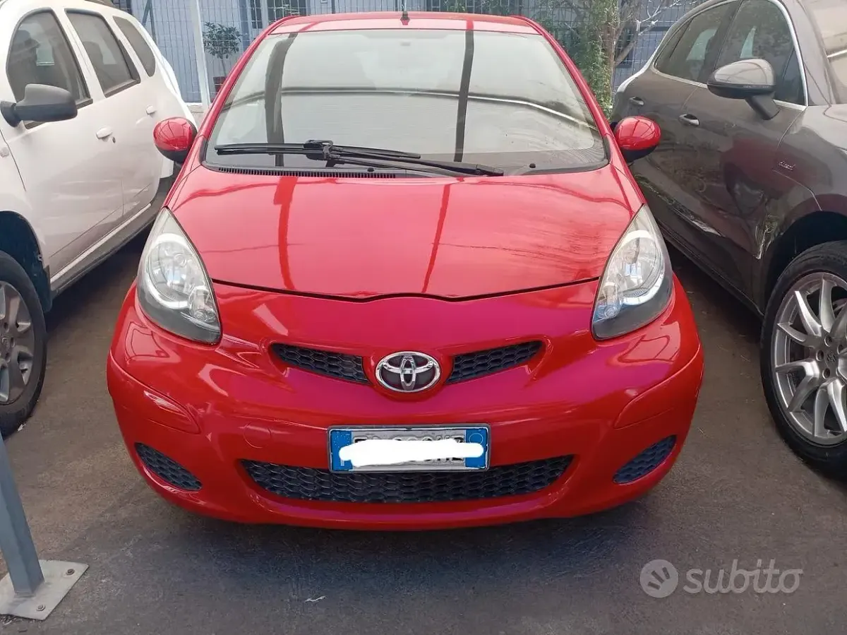 Usata Toyota Aygo Sol 68 CV (50 kW) 2010 Utilitaria