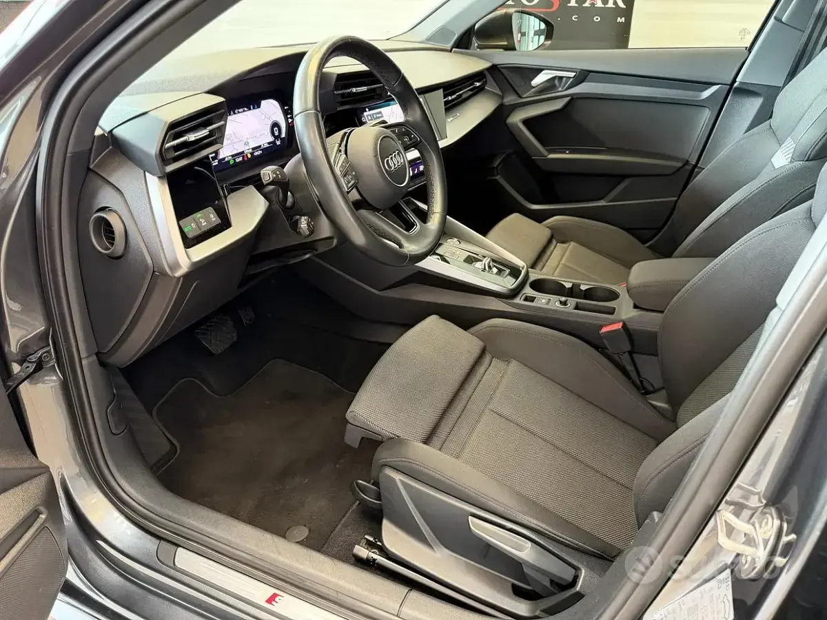 Usata Audi A3 S-Line 150 CV (110 kW) 2024 Grigio Berlina