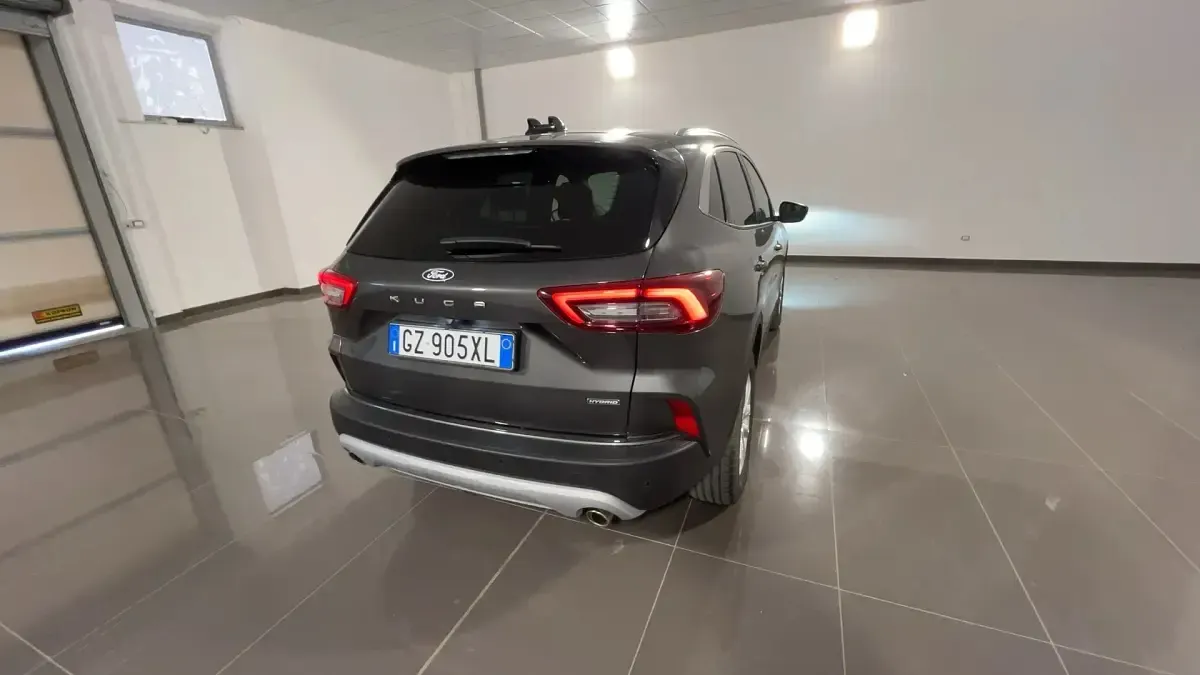 Usata Ford Kuga Titanium 151 CV (111 kW) 2025 Magnetic SUV