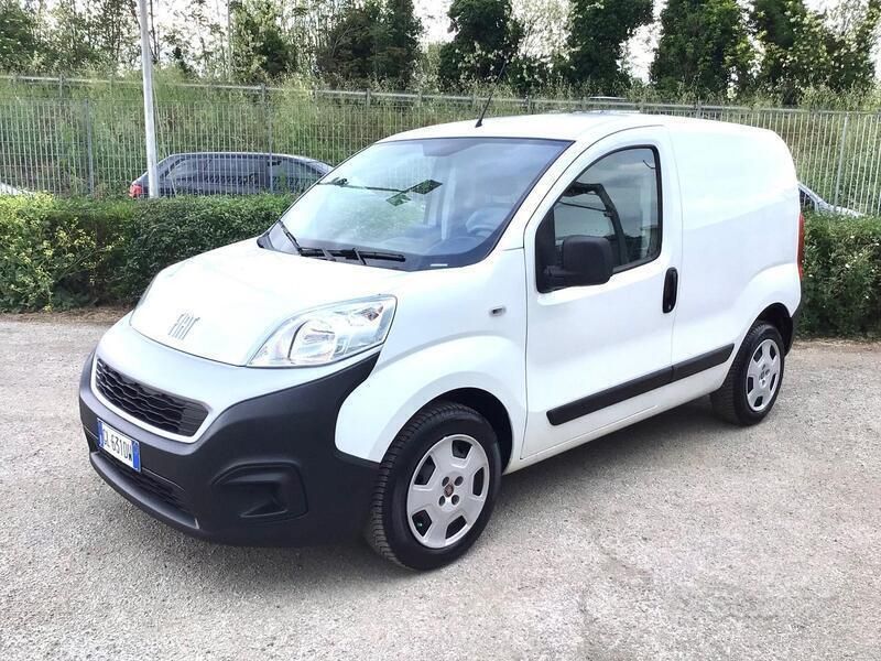 Bianco Usata 2022 Fiat Fiorino Furgone | 11.490 € (Buon prezzo) - Immagine 1/4