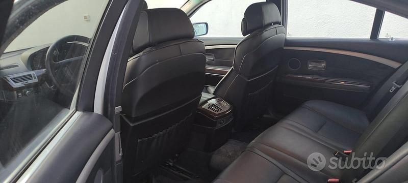 Usata BMW 730 Comfort Edition 231 CV (169 kW) 2007 Grigio Berlina