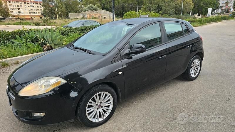 Usata Fiat Bravo 90 CV (66 kW) 2008 Nero Utilitaria