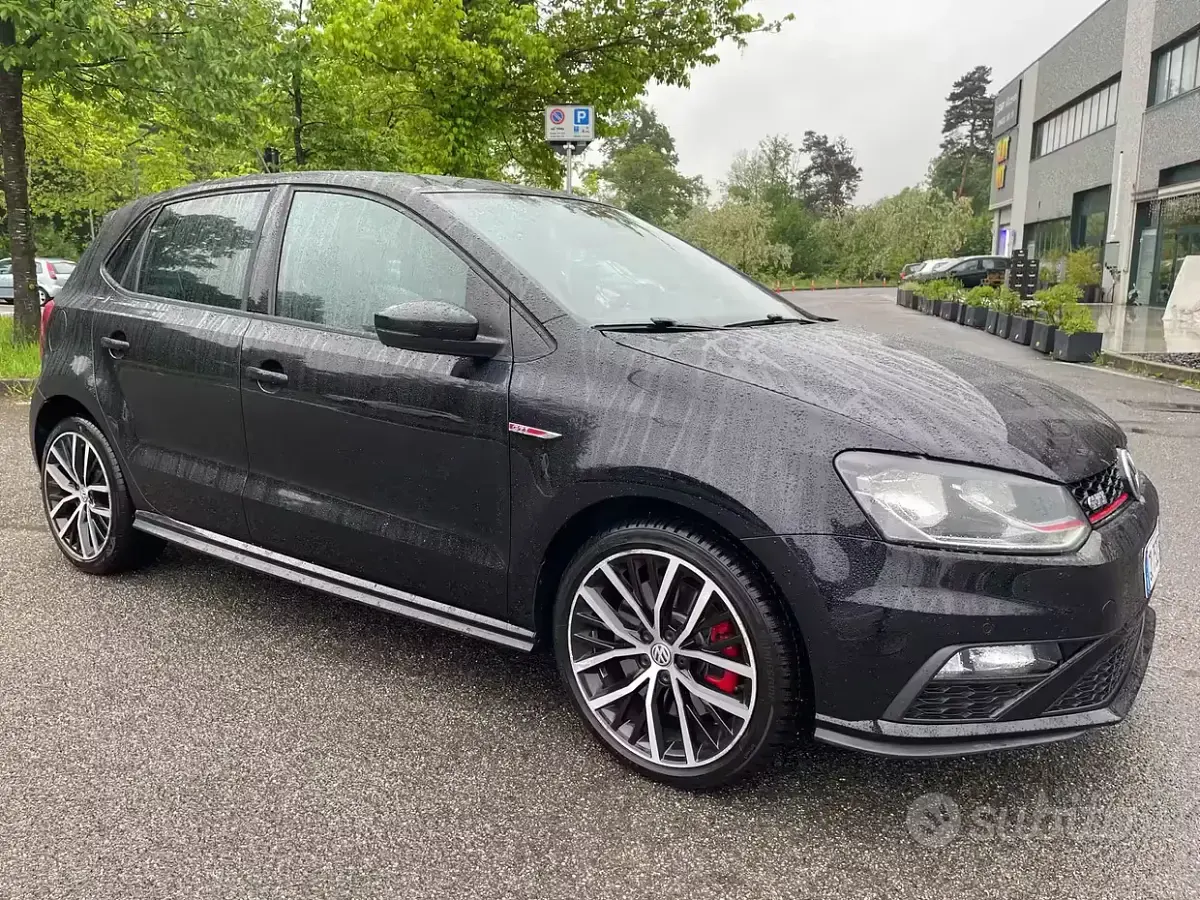 Usado VW Polo GTI 192 CV (141 kW) 2015 Negro Berlina