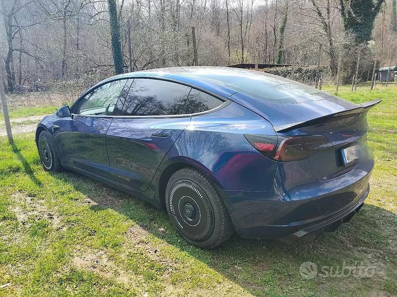 Usata Tesla Model 3 235 kW (320 CV) 2020 Blu Berlina