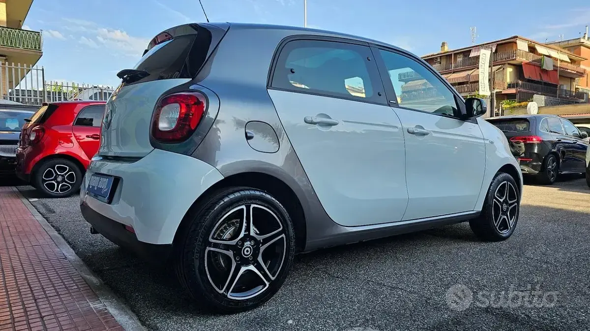 Usata Smart ForFour Passion 71 CV (52 kW) 2018 Bianco Utilitaria