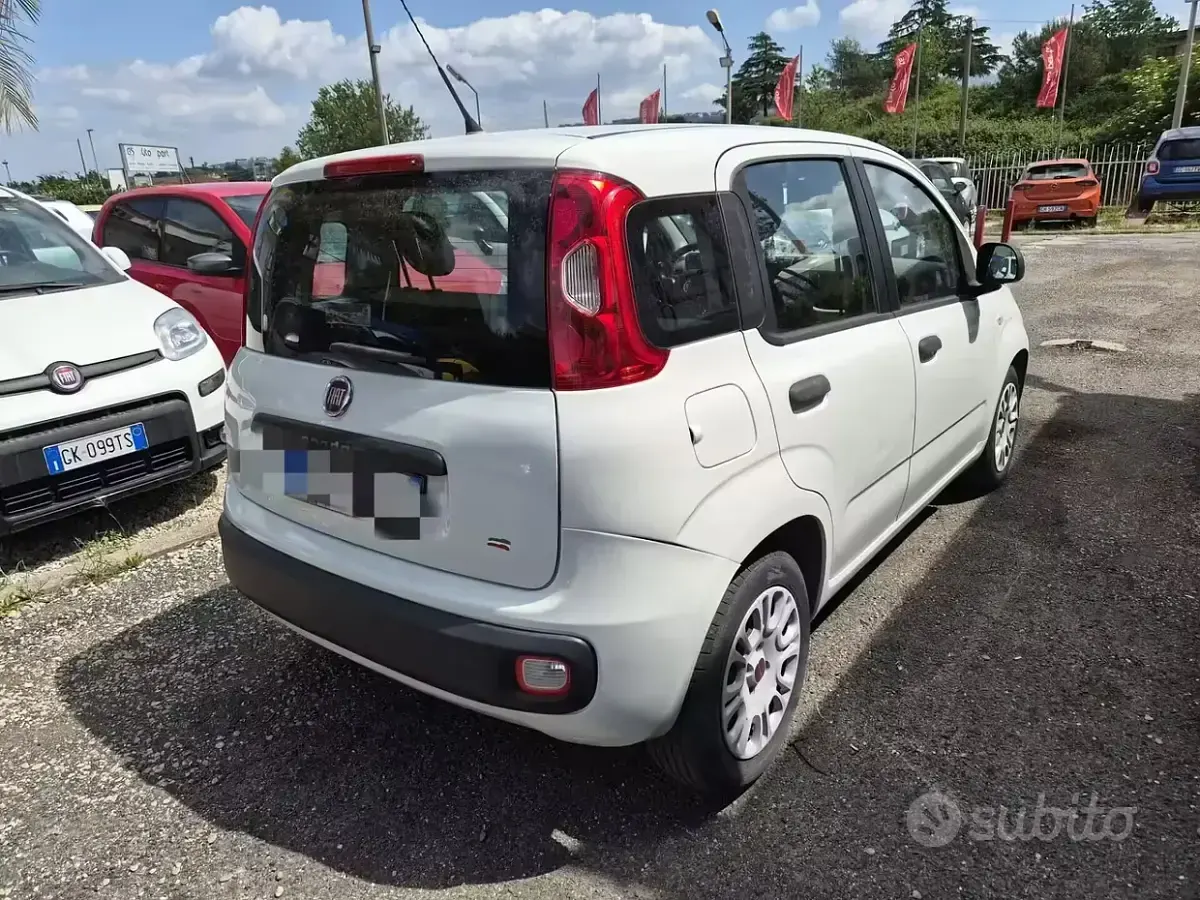 Usata Fiat Panda Easy 69 CV (50 kW) 2015 Bianco Utilitaria