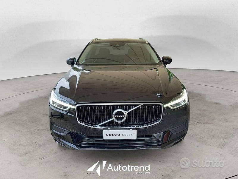 Usata Volvo XC60 Momentum 197 CV (144 kW) 2021 Nero SUV