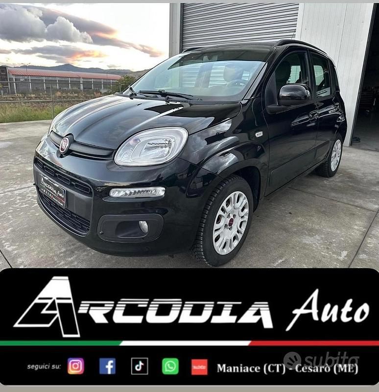 Usata Fiat Panda Lounge 69 CV (50 kW) 2013 Nero Utilitaria