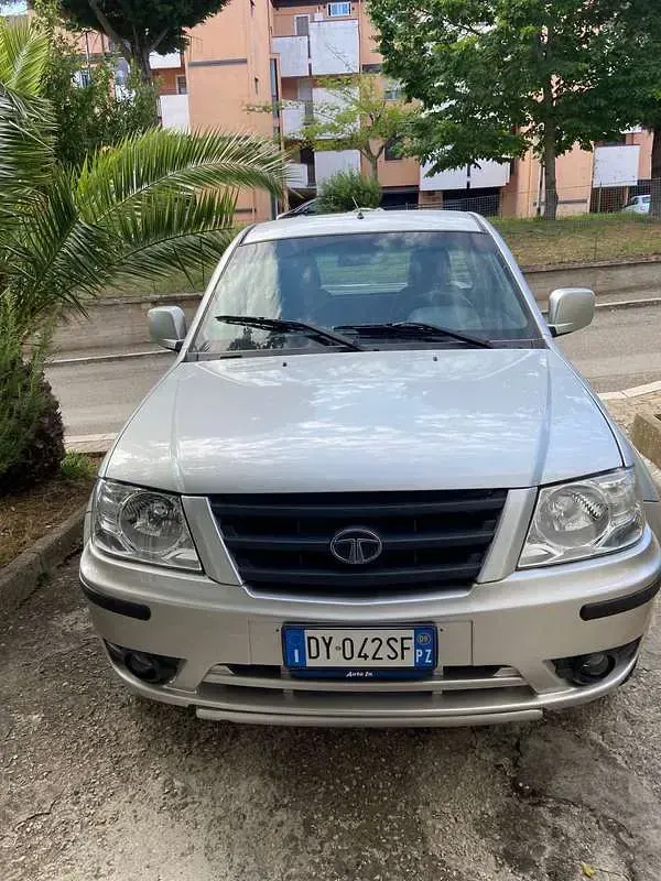 Usata Tata Xenon 140 CV (102 kW) 2009 Grigio Pick-up