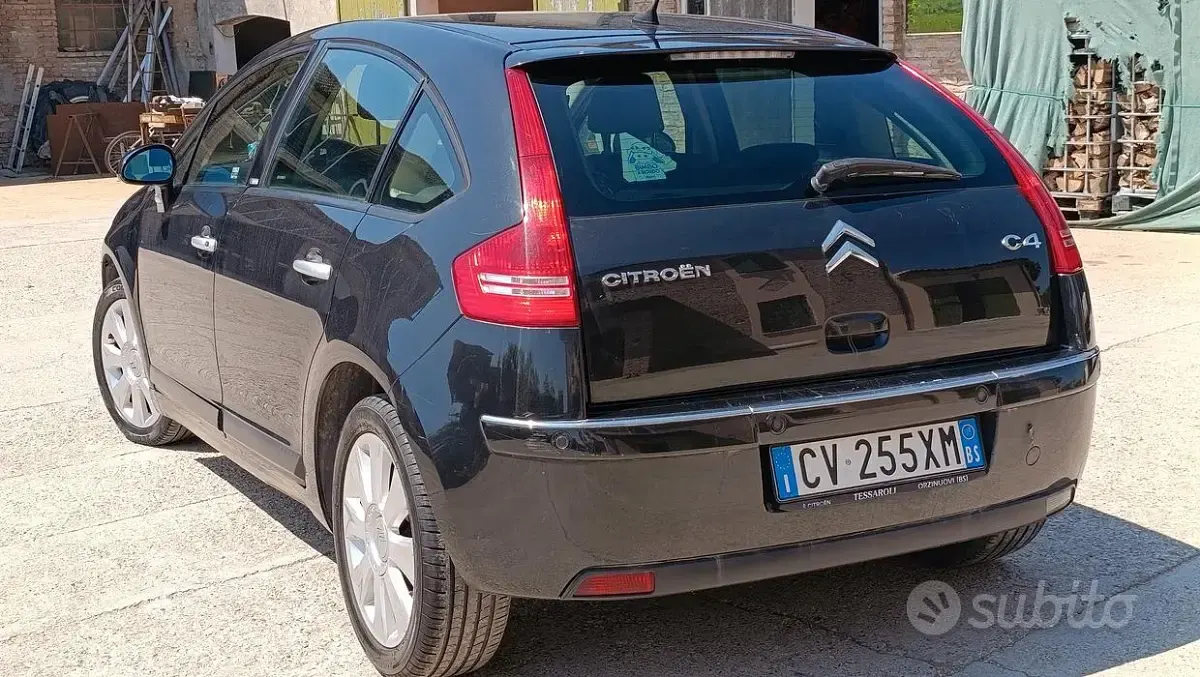 Usata Citroën C4 110 CV (80 kW) 2005 Nero Berlina
