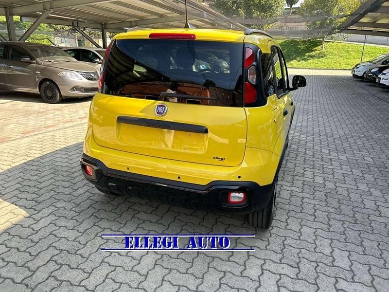 Nuova Fiat Panda Cross Cross 69 CV (50 kW) 2026 Giallo Utilitaria