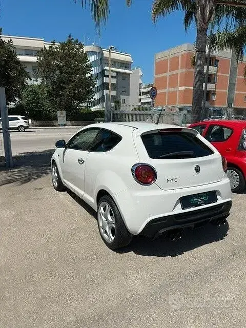 Usata Alfa Romeo MiTo Distinctive 135 CV (99 kW) 2010 Bianco Utilitaria