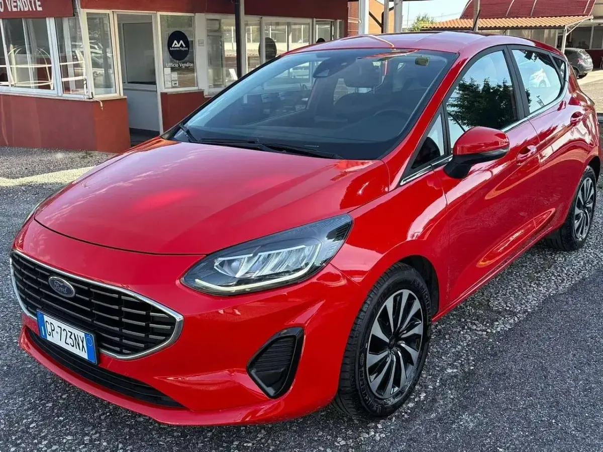 Usata Ford Fiesta Titanium 75 CV (55 kW) 2023 Rosso Utilitaria
