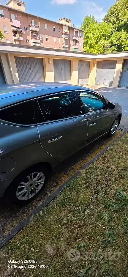 Usata Lancia Delta 120 CV (88 kW) 2008 Grigio Utilitaria