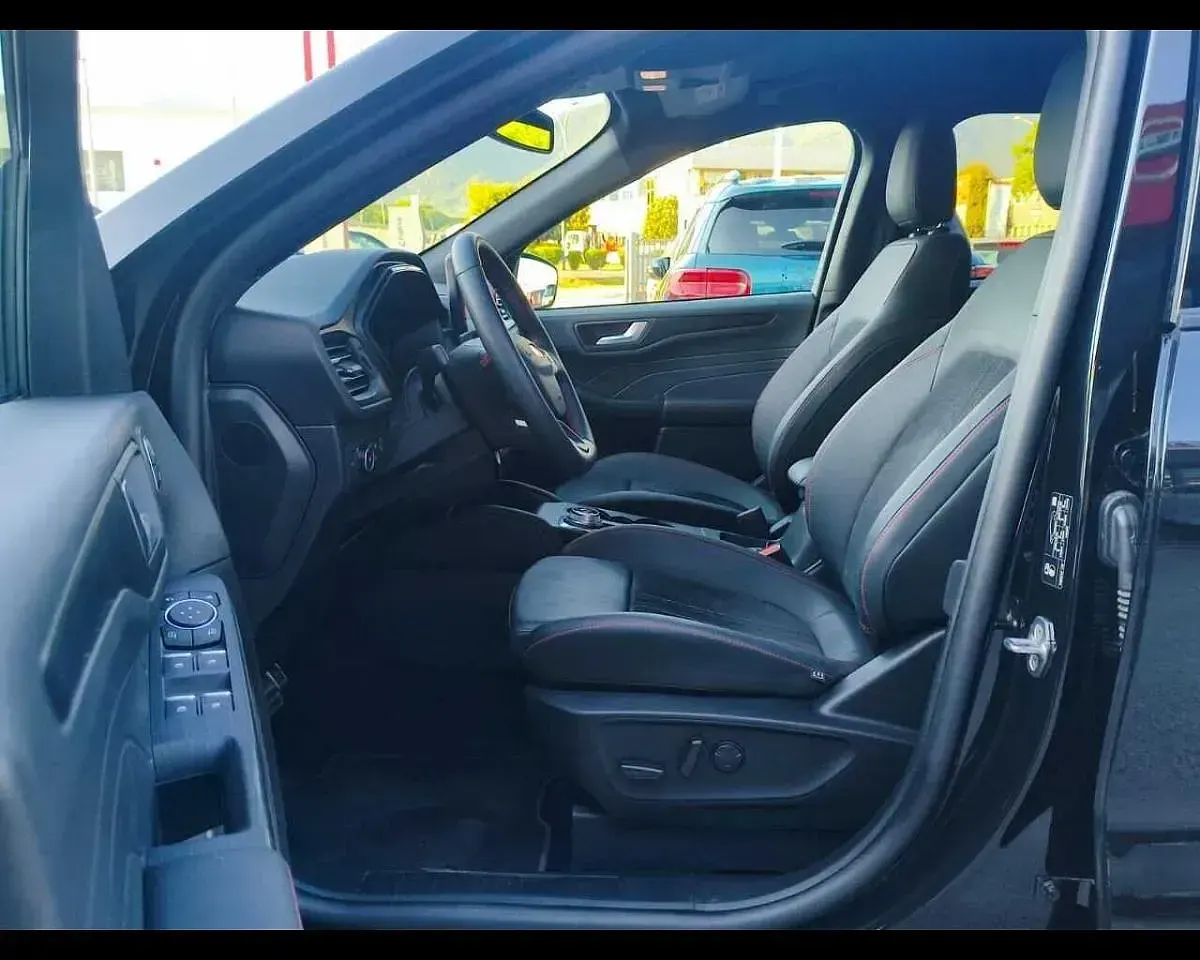 Usata Ford Kuga ST-Line X 190 CV (139 kW) 2025 Nero SUV