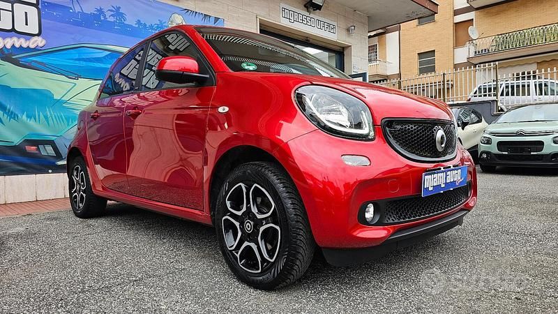 Usata Smart ForFour Passion 90 CV (66 kW) 2019 Rosso Utilitaria