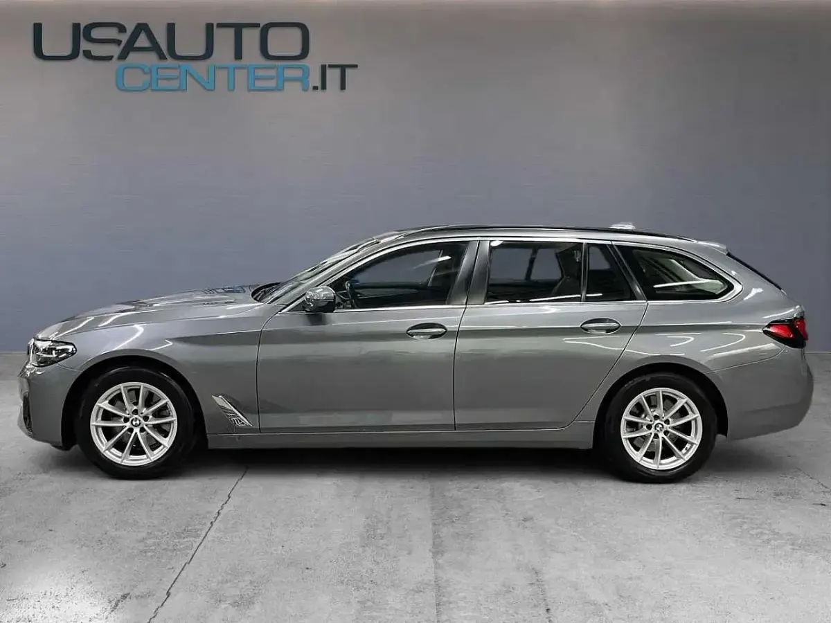 Usata BMW 518 Comfort Edition 150 CV (110 kW) 2022 Blu Station wagon