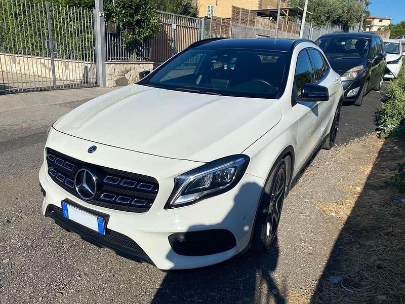 Bianco Usata 2017 Mercedes GLA200 Premium SUV | 16.000 € (Ottimo prezzo) - Immagine 1/4