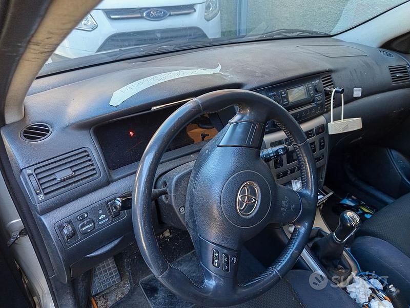Usata Toyota Corolla 116 CV (85 kW) 2006 Berlina