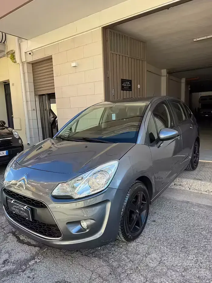Usata Citroën C3 Exclusive 68 CV (50 kW) 2012 Grigio Berlina