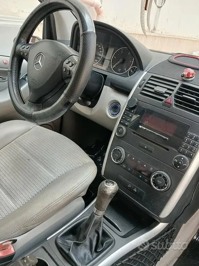 Usata Mercedes A200 140 CV (102 kW) 2007 Bluazzurro Berlina