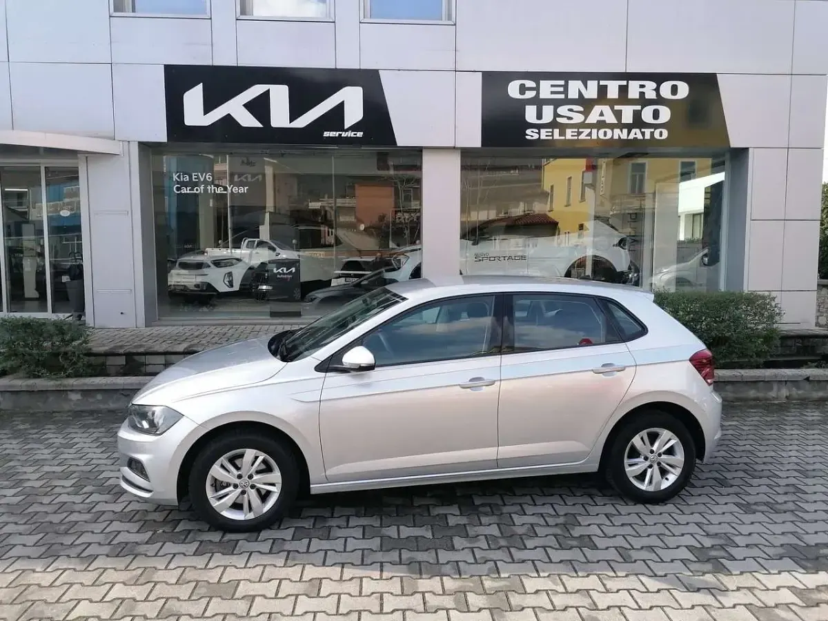 Usata VW Polo Comfortline 95 CV (69 kW) 2019 Argento Utilitaria