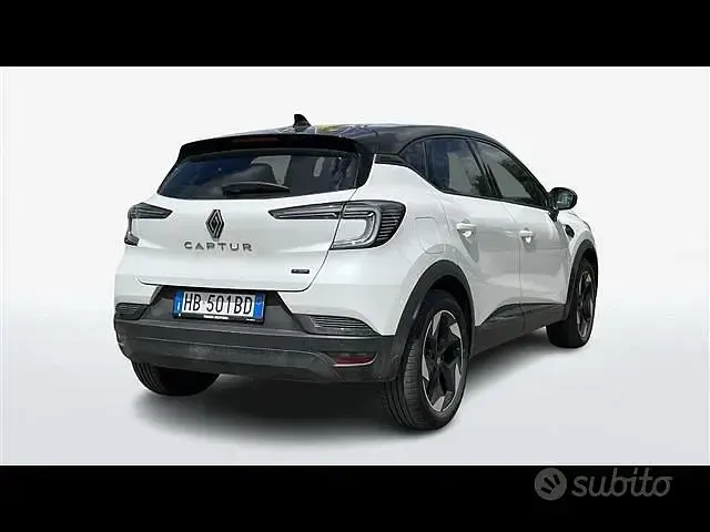 Usata Renault Captur Techno 160 CV (117 kW) 2025 Rosso SUV
