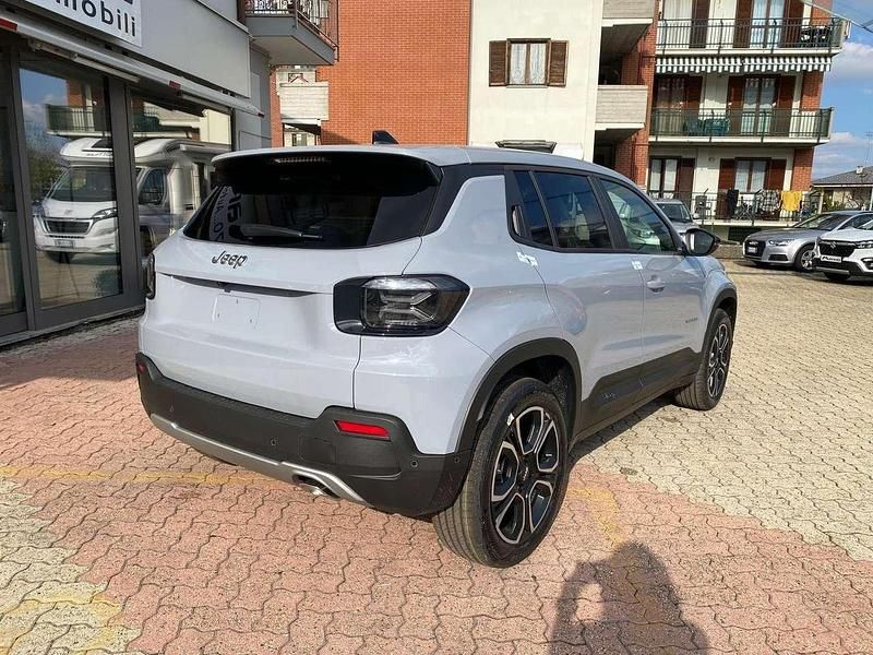 Usata Jeep Avenger Summit 101 CV (74 kW) 2024 Bronzo SUV