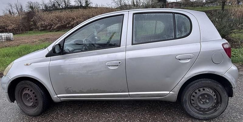 Usata Toyota Yaris 68 CV (50 kW) 2002 Berlina