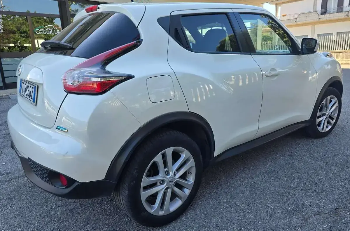 Usata Nissan Juke Acenta 110 CV (80 kW) 2016 Bianco SUV