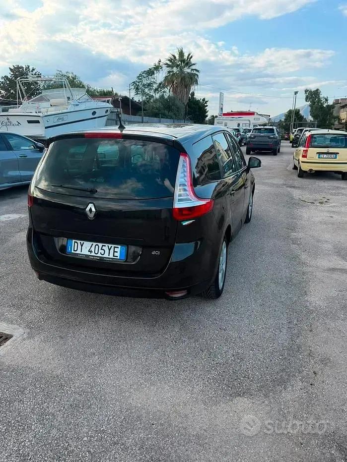 Usata Renault Scénic 130 CV (95 kW) 2009 Nero Monovolume