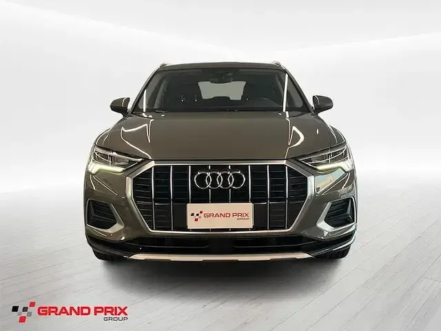 Usata Audi Q3 Advanced Plus 150 CV (110 kW) 2025 Grigio chronos metallizzato SUV