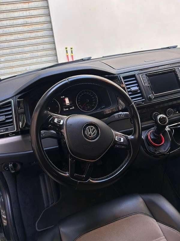 Usata VW Multivan Generation Six 150 CV (110 kW) 2016 Nero Monovolume