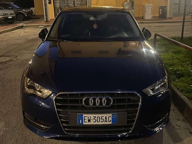 Usata Audi A3 Ambition 105 CV (77 kW) 2014 Blu/azzurro Berlina