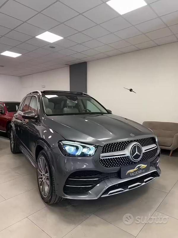 Usado Mercedes GLE300 Premium Plus 245 CV (180 kW) 2020 Gris SUV