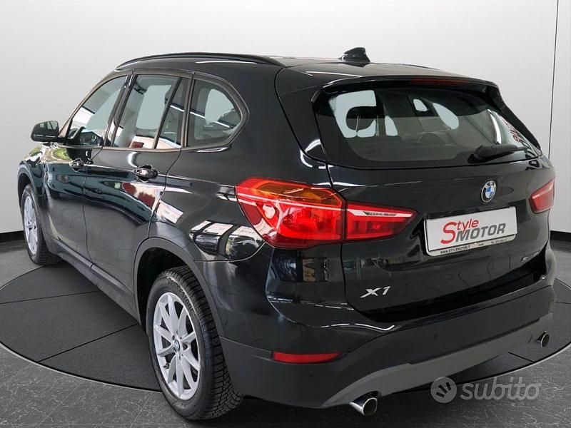 Usata BMW X1 150 CV (110 kW) 2019 Nero SUV